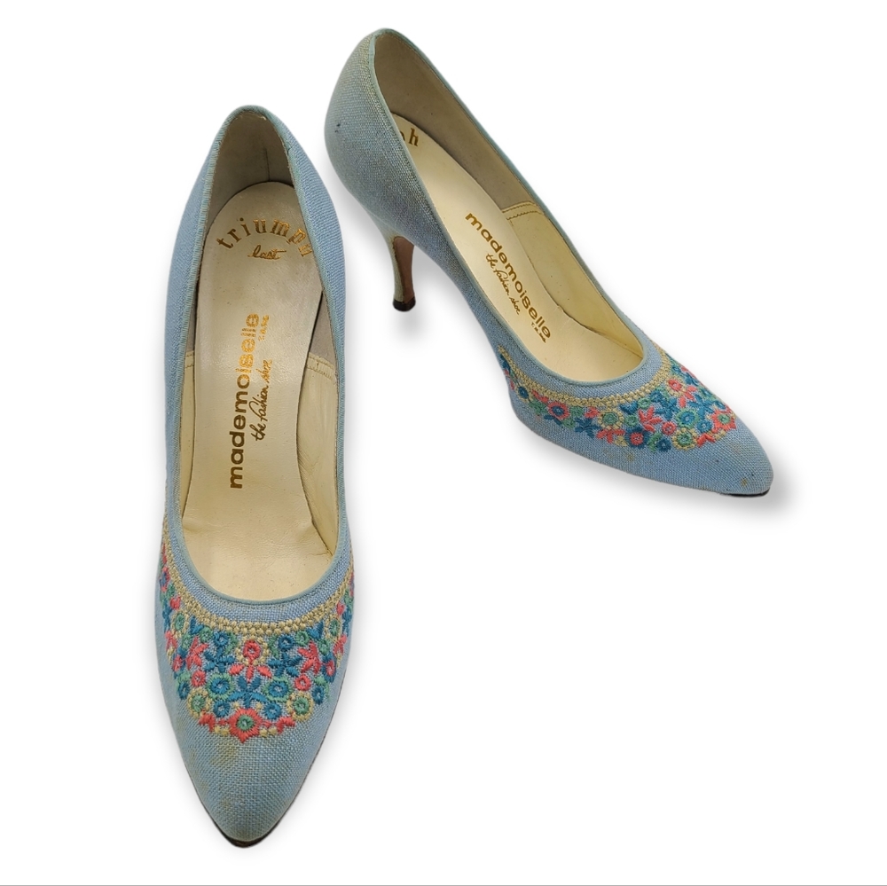 Vintage Mademoiselle Triumph Last Embroidered Floral Baby Blue Pumps Heels - Picture 1 of 10